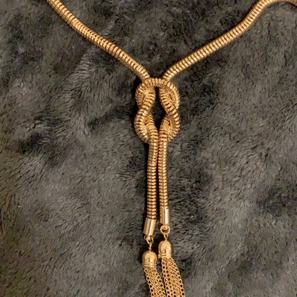 H&M Gold Chain Necklace - Picture 3 of 3